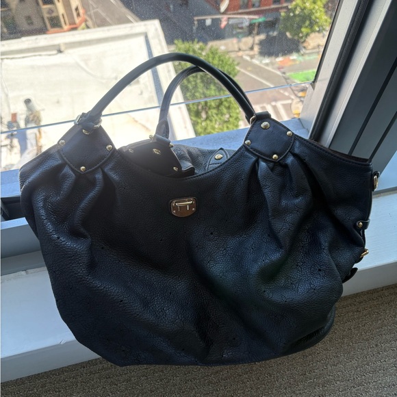 Louis Vuitton Black Leather Tote - Make Me An Offer! - Picture 3 of 16